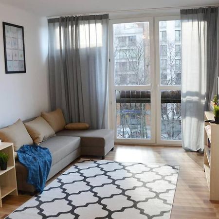 Ohmyhome - Park Mirowski Apartment Варшава Экстерьер фото